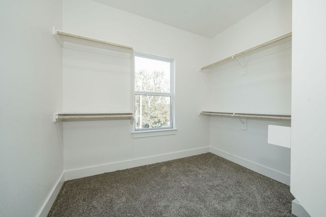 101 Burnett Street, Terrell, TX 75160
