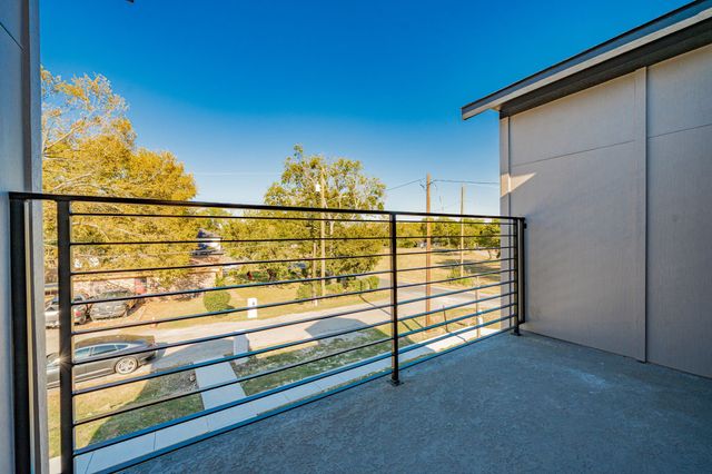 101 Burnett Street, Terrell, TX 75160