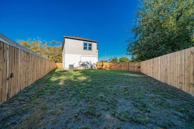 101 Burnett Street, Terrell, TX 75160