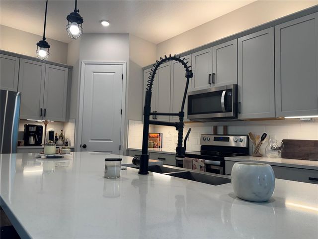 10439 AUSTRINA OAK LOOP, Winter Garden, FL 34787