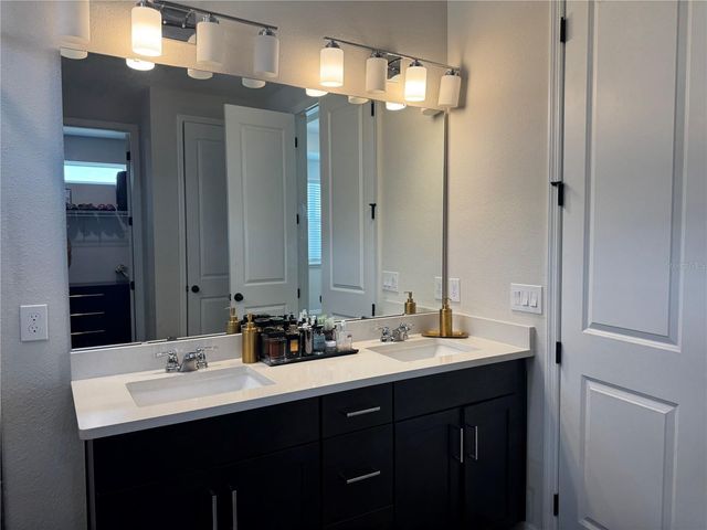 10439 AUSTRINA OAK LOOP, Winter Garden, FL 34787