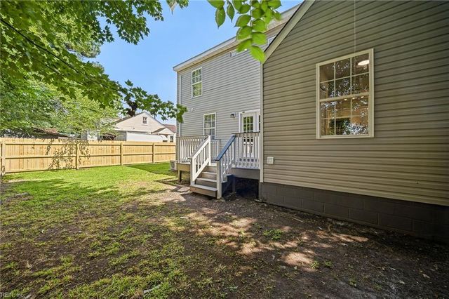 2604 Elkhart ST, Chesapeake, VA 23323
