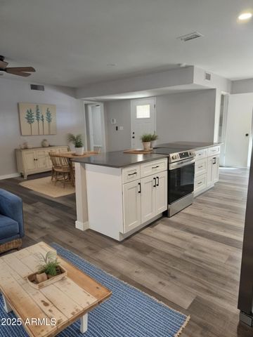 10440 W CHERYL Drive, Sun City, AZ 85351