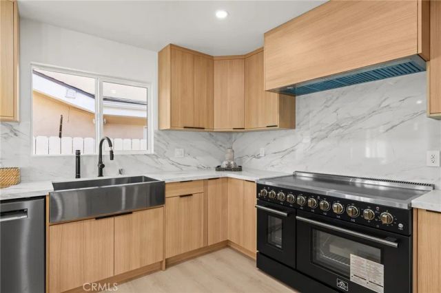 7839 W 80th Street, Playa Del Rey, CA 90293
