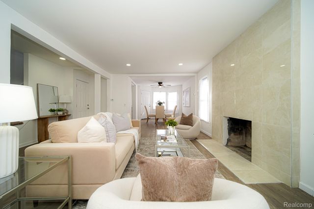 11510 Nottingham Road, Detroit, MI 48224