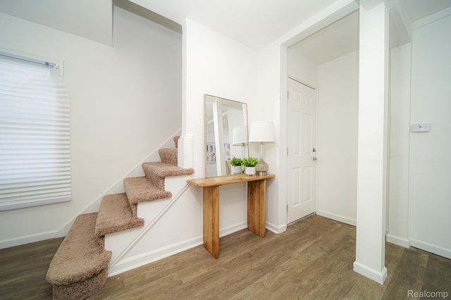 11510 Nottingham Road, Detroit, MI 48224