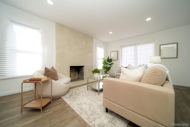 11510 Nottingham Road, Detroit, MI 48224