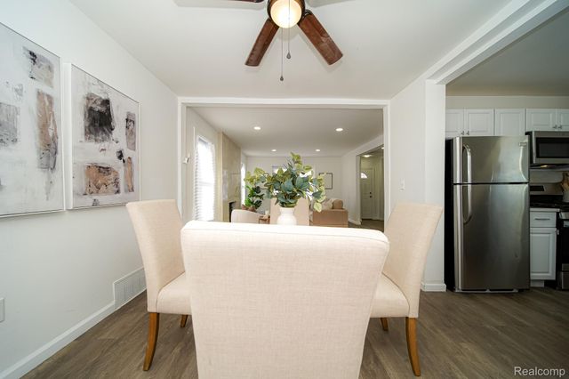 11510 Nottingham Road, Detroit, MI 48224