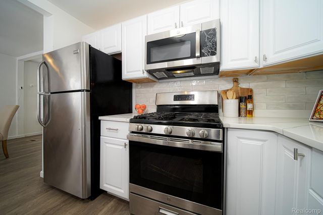 11510 Nottingham Road, Detroit, MI 48224