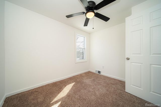 11510 Nottingham Road, Detroit, MI 48224