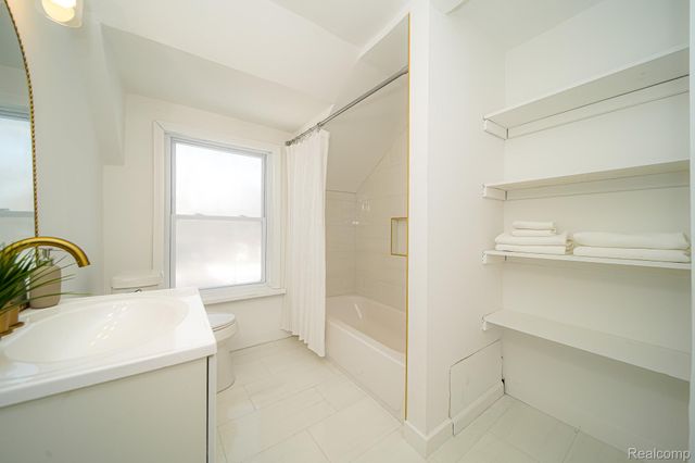 11510 Nottingham Road, Detroit, MI 48224