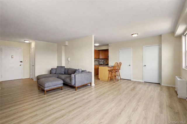 30 Lake Street 7A, White Plains, NY 10603