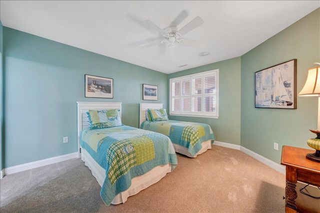 100 Bridgewater Pointe PL 303, Moneta, VA 24121