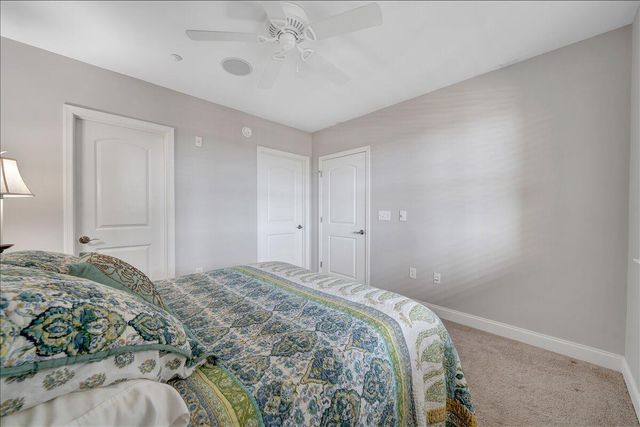 100 Bridgewater Pointe PL 303, Moneta, VA 24121