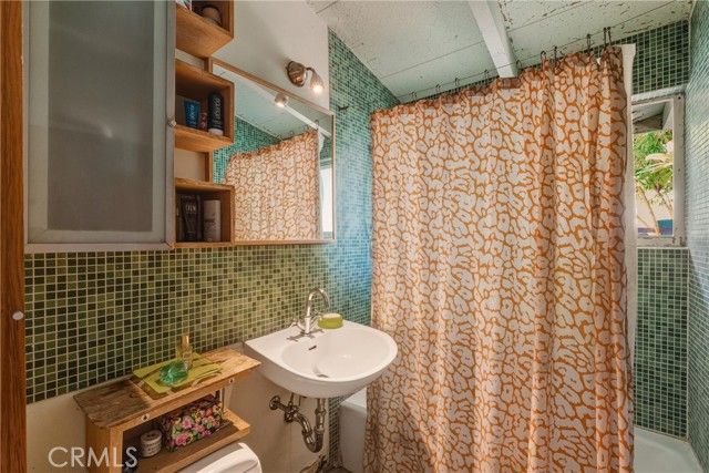 3062 Lees, Long Beach, CA 90808