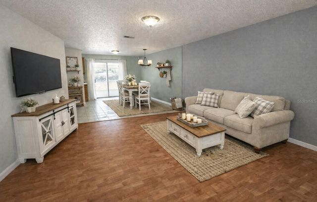 44910 8TH STREET, Deland, FL 32720