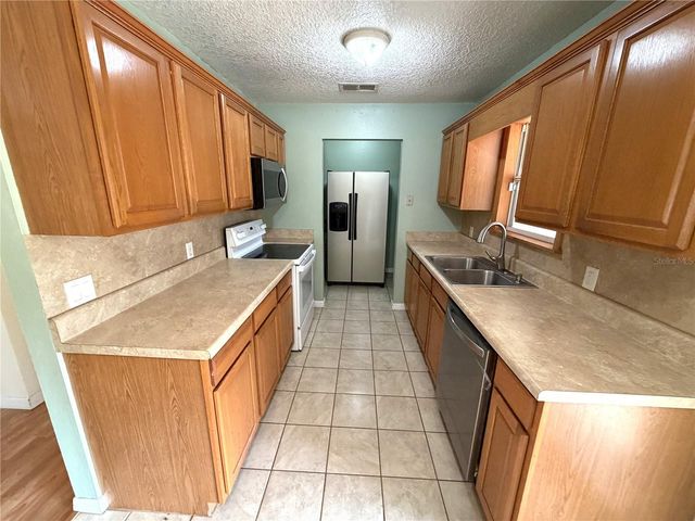 44910 8TH STREET, Deland, FL 32720