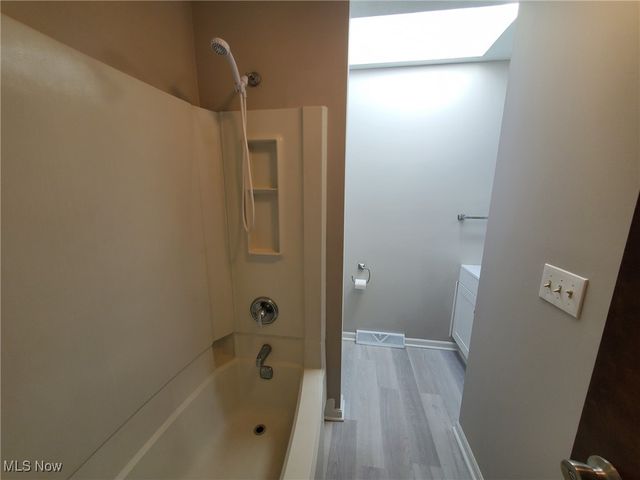 1272 State Road, Wadsworth, OH 44281