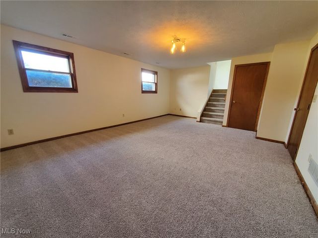 1272 State Road, Wadsworth, OH 44281