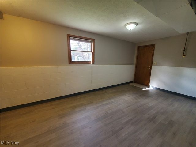 1272 State Road, Wadsworth, OH 44281