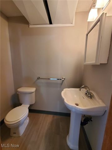 1272 State Road, Wadsworth, OH 44281