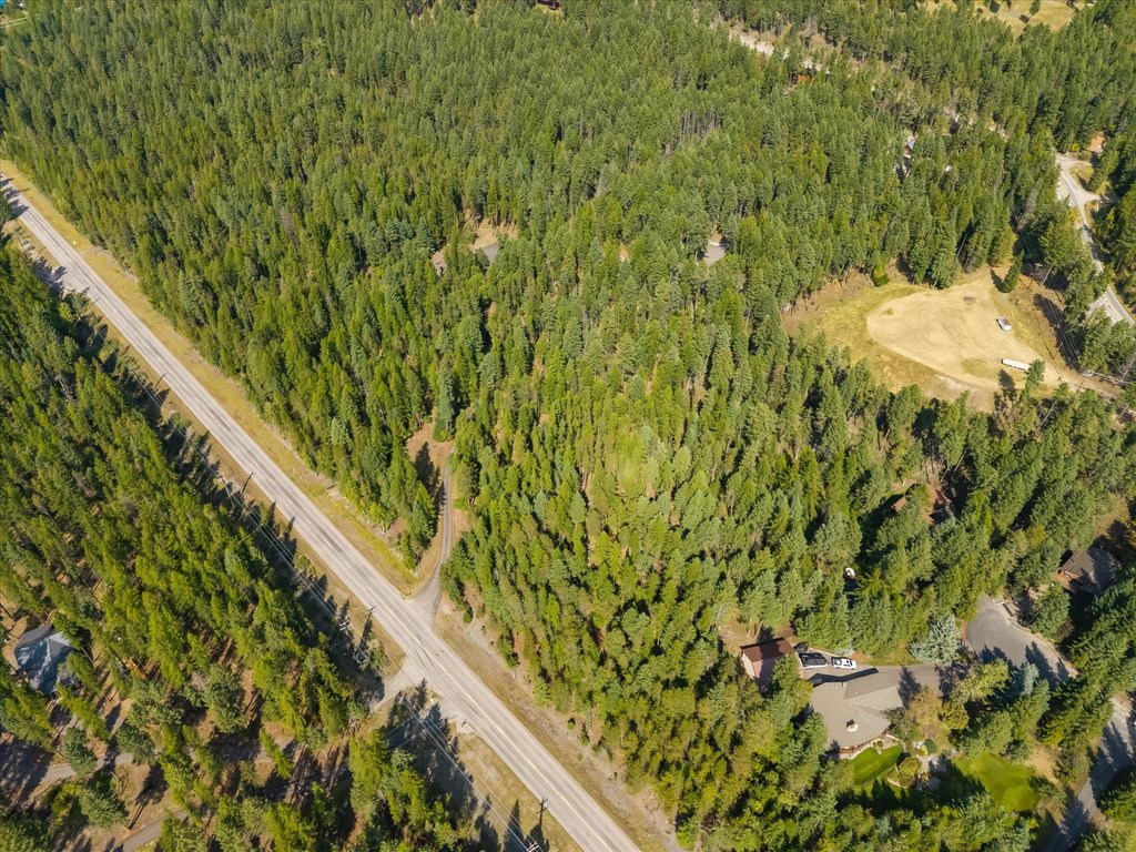2397 E Lakeshore Drive, Whitefish, MT 59937 photo 2