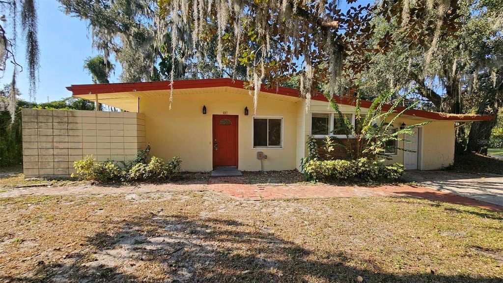 1017 CYPRESS STREET, Leesburg, FL 34748