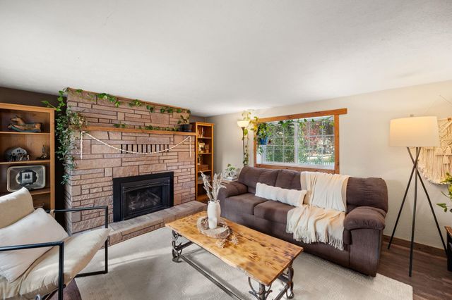 6018 N Argonne Rd, Spokane, WA 99217