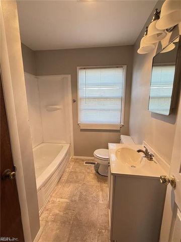 1314 Colebrook DR, Hampton, VA 23669