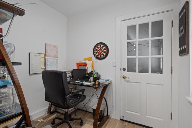 1520 Avenue C N, Elgin, TX 78621