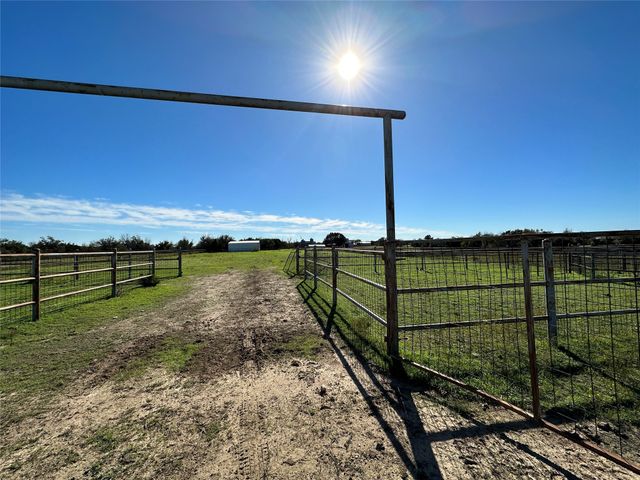 1673 County Road 295, Hico, TX 76457