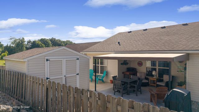 11509 Creek Brook Dr, Louisville, KY 40229