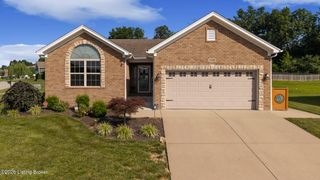 11509 Creek Brook Dr, Louisville, KY 40229