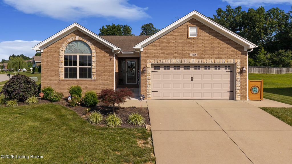 11509 Creek Brook Dr, Louisville, KY 40229