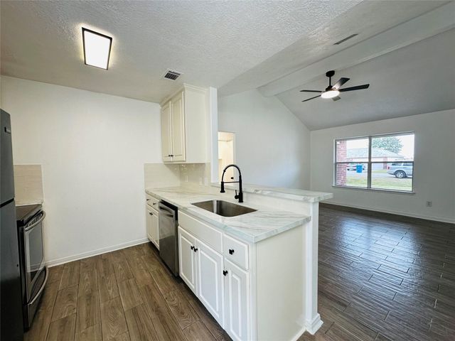 16232 Sun View Lane, Conroe, TX 77302