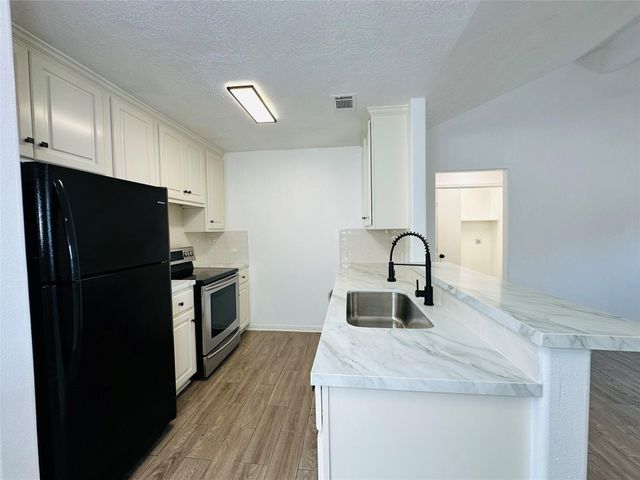 16232 Sun View Lane, Conroe, TX 77302
