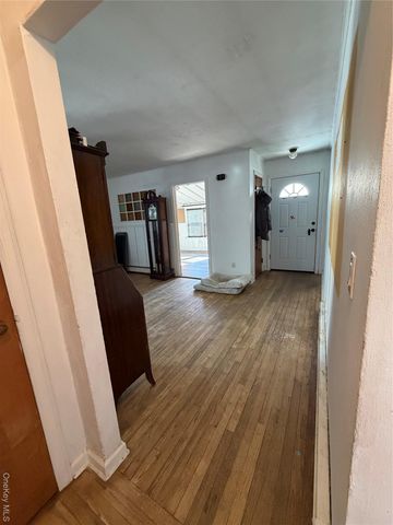 2 Margaret Lane, Huntington, NY 11743