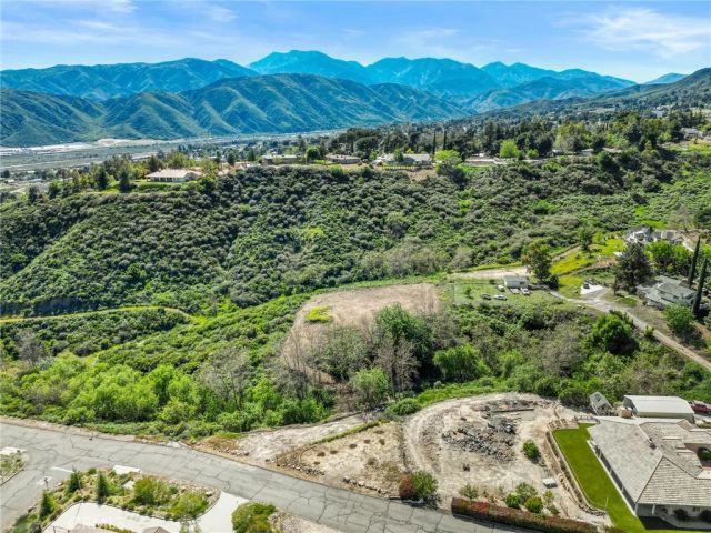 1166 Deercrest, San Bernardino, CA 92407