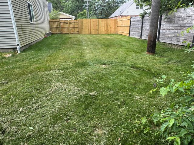 2 Maple Village Ct., Ann Arbor, MI 48103