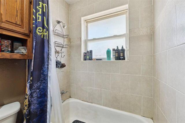 820 Lawton Avenue, Moore, OK 73160