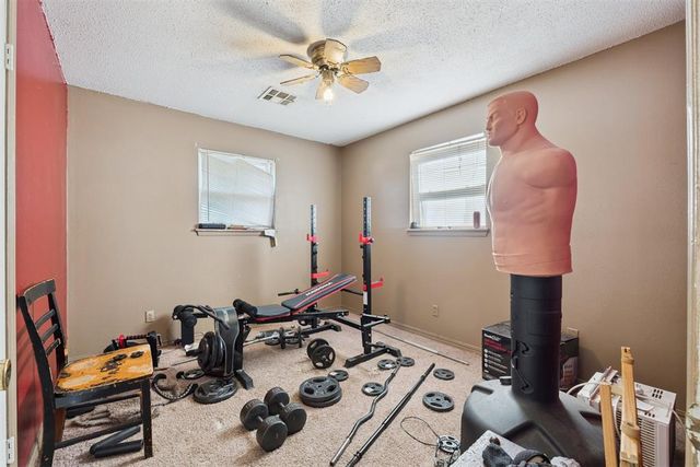 820 Lawton Avenue, Moore, OK 73160