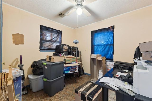 820 Lawton Avenue, Moore, OK 73160