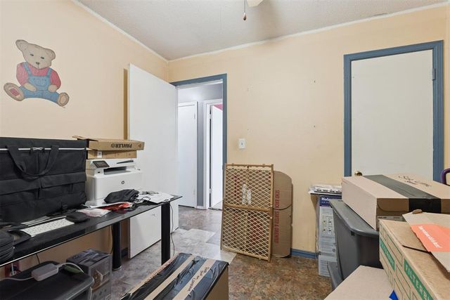 820 Lawton Avenue, Moore, OK 73160