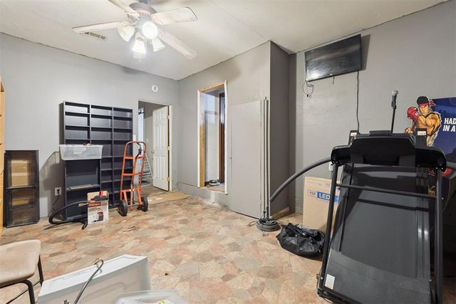 820 Lawton Avenue, Moore, OK 73160