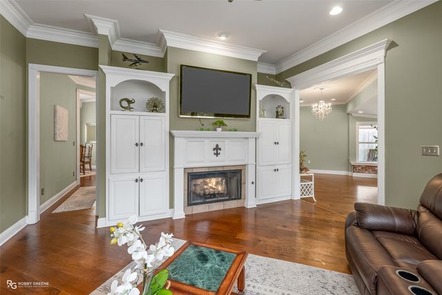 347 Crosscreek Drive, Bossier City, LA 71111