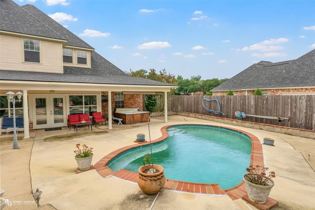 347 Crosscreek Drive, Bossier City, LA 71111