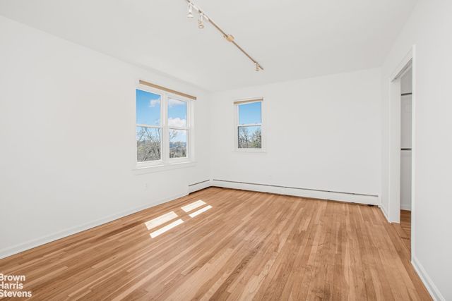 2768 NETHERLAND Avenue, New York City, NY 10463