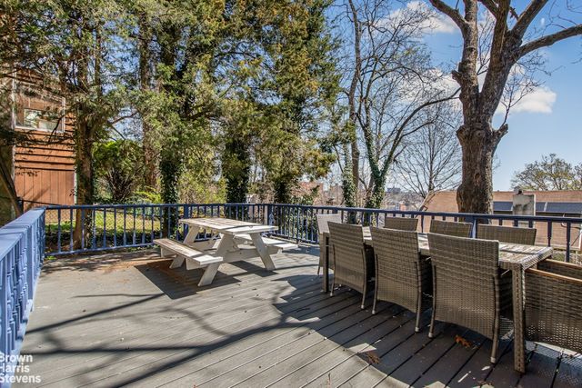 2768 NETHERLAND Avenue, New York City, NY 10463