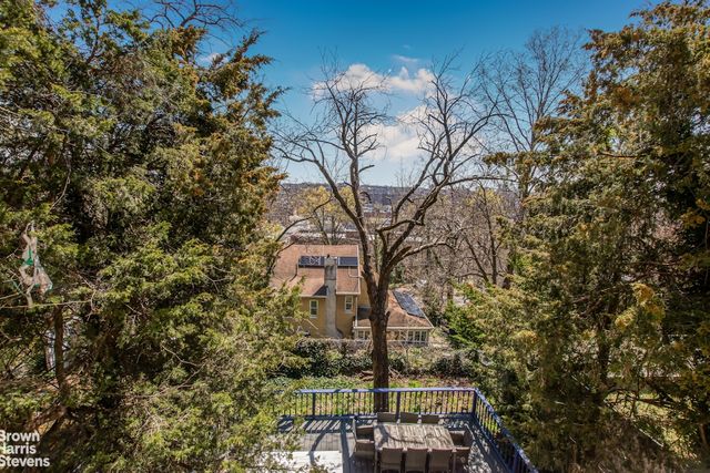 2768 NETHERLAND Avenue, New York City, NY 10463