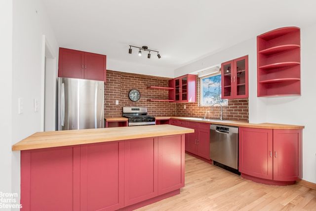 2768 NETHERLAND Avenue, New York City, NY 10463